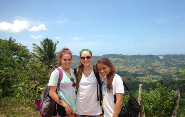 Bolles young women serve in the D.R.