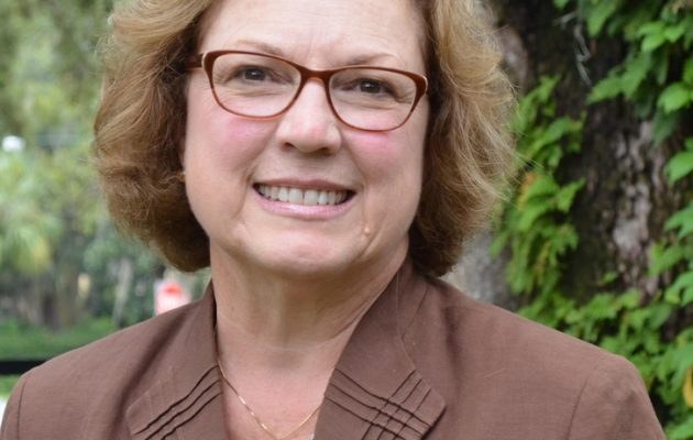 St. Mark’s honors Assistant Head Lee, retiring after three decades