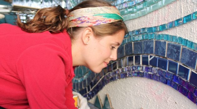 Mosaic mural project draws observers, helpers