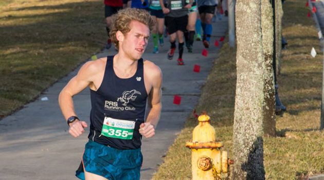 Distance runner races to support sister with cancer