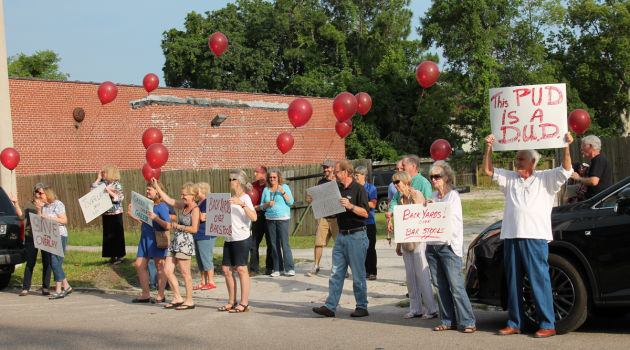 City Council approves controversial restaurant, 13-5