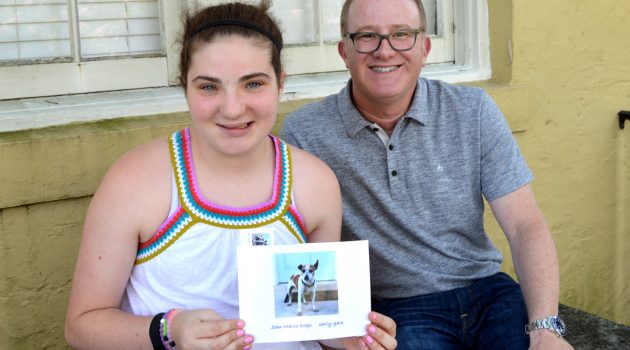 Teen creates photo book to overcome phobia