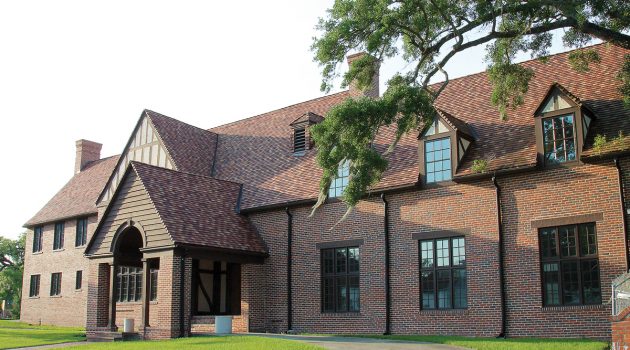 Historic Preservation Commission votes against landmark status for Woman’s Club building