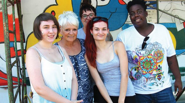 Local teacher, students help turn Murray Hill into canvas for public art