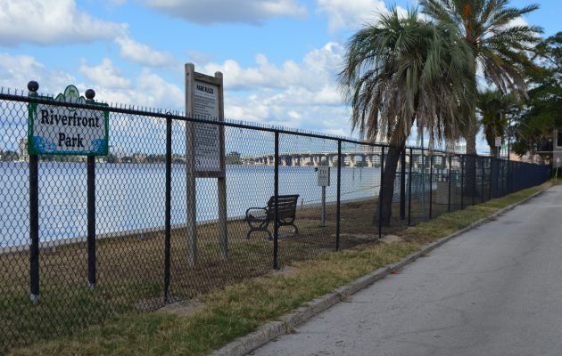 Riverfront Park off limits until bulkhead damage repaired Riverfront Park off limits until bulkhead damage repaired