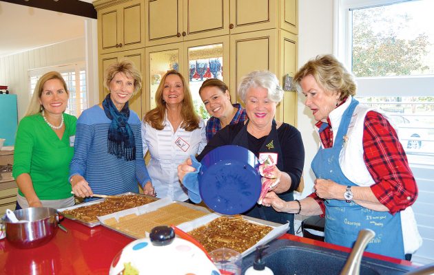 Cookie mommas bring touch of home to men in prison