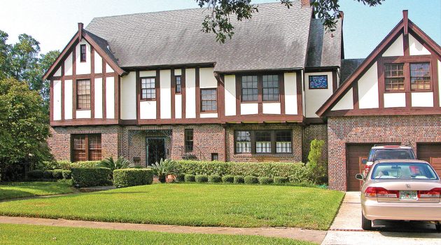 Residents discuss need for historic district after demolition of historic home