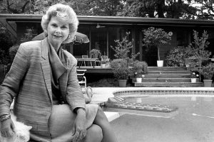 Carolyn Gentry at home, 1989