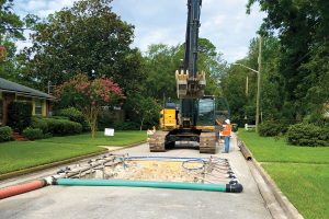 JEA works to dewater a section underneath Olive Street so it can fix a sewer line break.