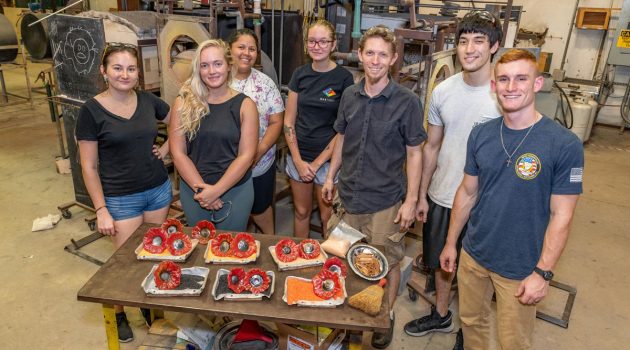 Art students create glass poppies  to commemorate World War I