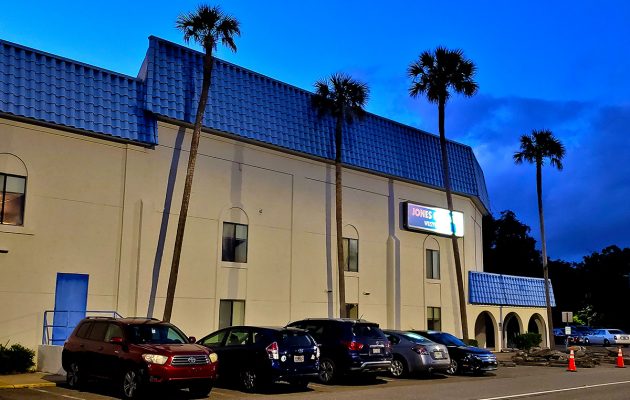 Opposition to self-storage  facility in Murray Hill draws  SRO crowd to meeting