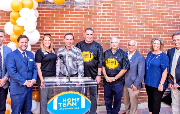 Wolfson lights Weaver Tower gold for childhood cancer awareness