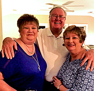 Laura-Jimmy-and-Cindy-Kelly-at-Presidents-Night