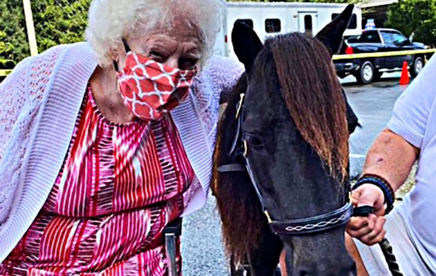 Pet Therapy Teams Provide Comfort