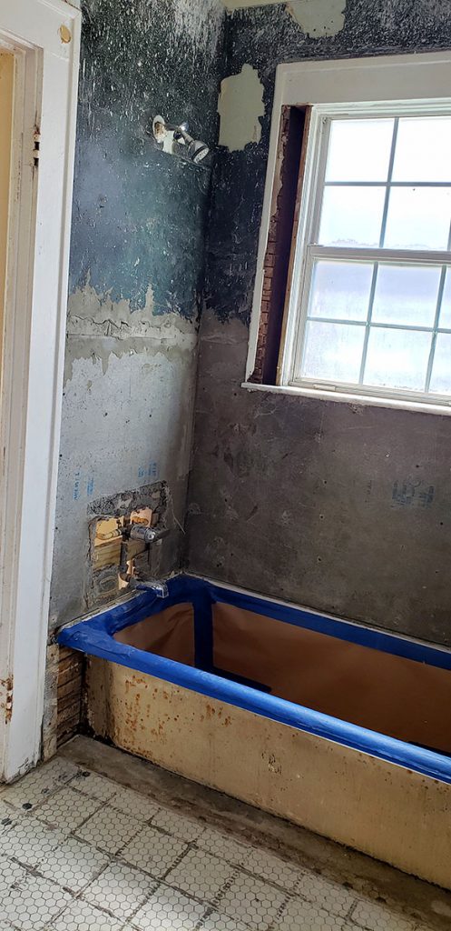 Bathroom - Before