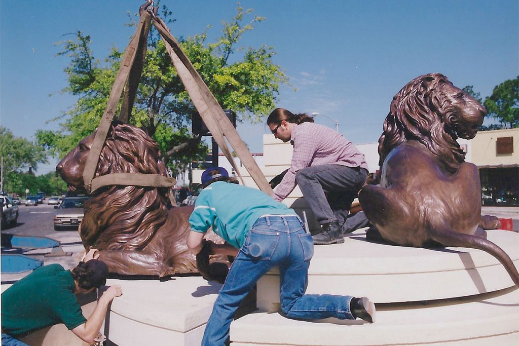 Installation of the Three Lions
