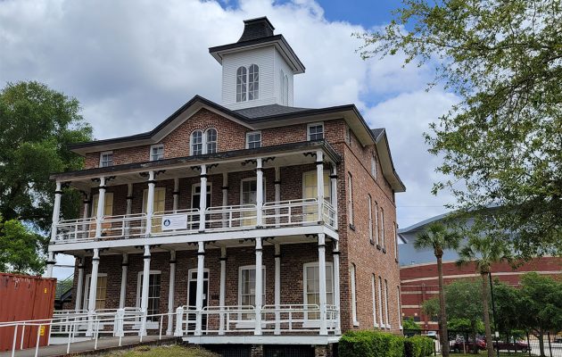 Inheritance and legacy: The stewardship of the Jacksonville Historical Society