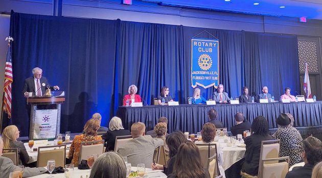 Candidates emphasize need for change at first mayoral debate