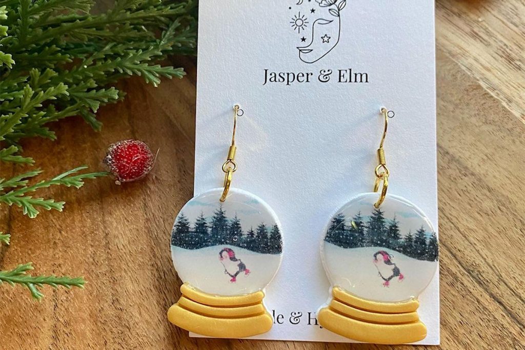 Penguin Snow Globes  | Photo Credit: Jasper & Elm website