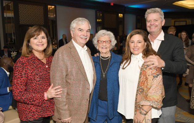 Olympic medalist welcomed by Florida Forum patrons