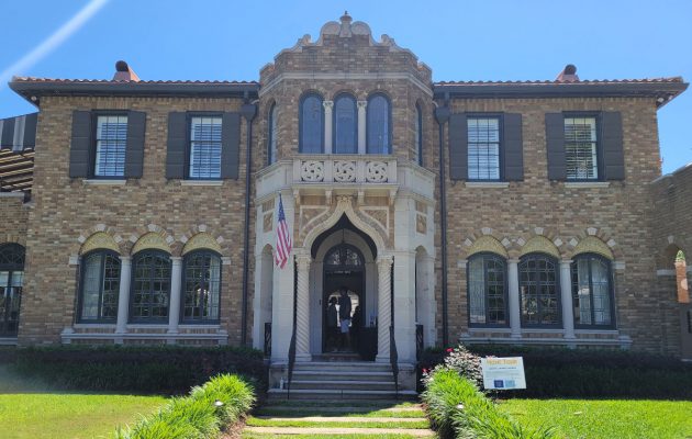 Home Tour Offers Inspiration, Treasures to be Discovered in the Historic District