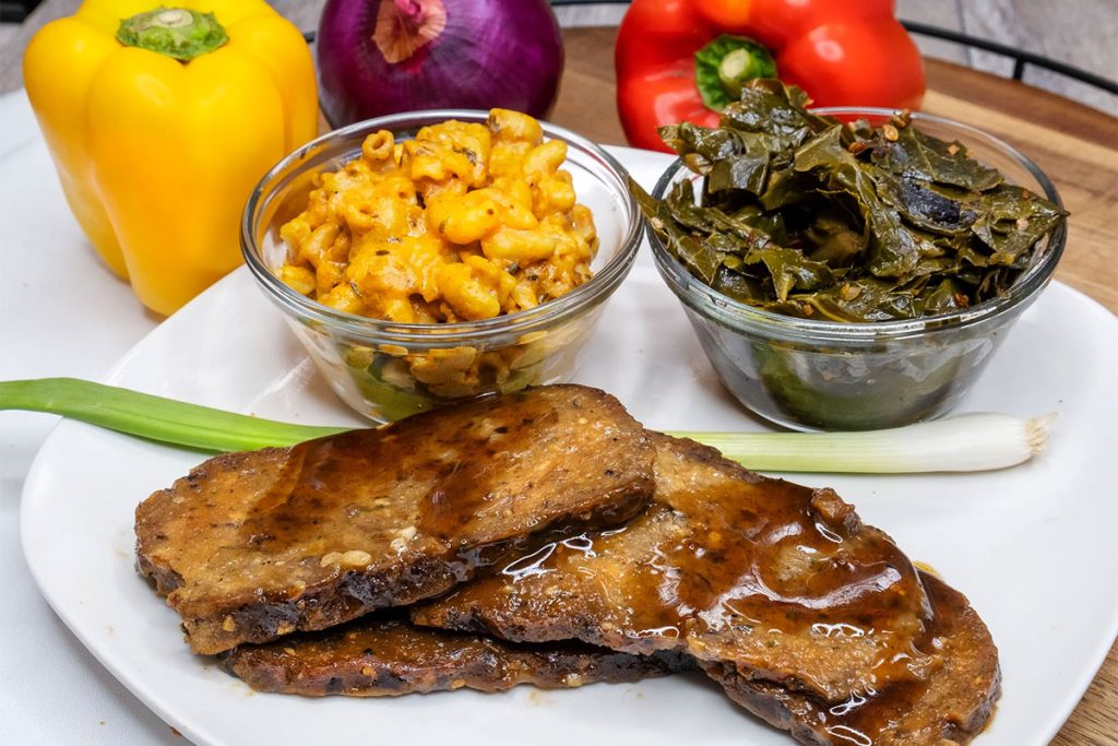 Smoked Beefless Roast Dinner Picture Credit - KraVegan
