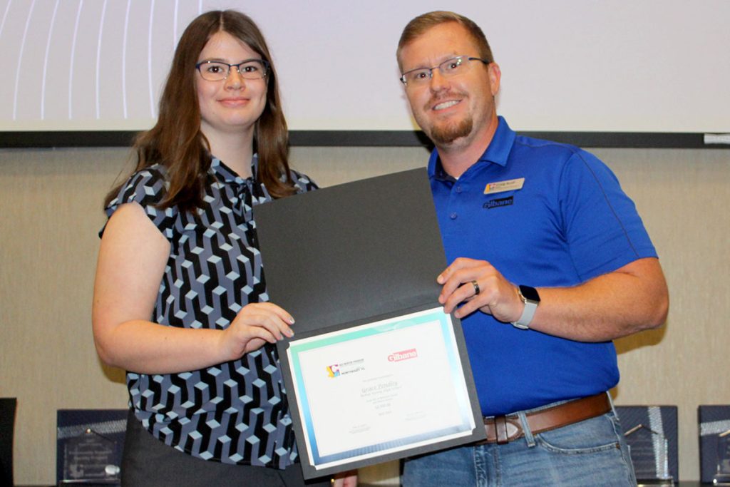 Grace Pendley receiving her Gilbane Scholar award.