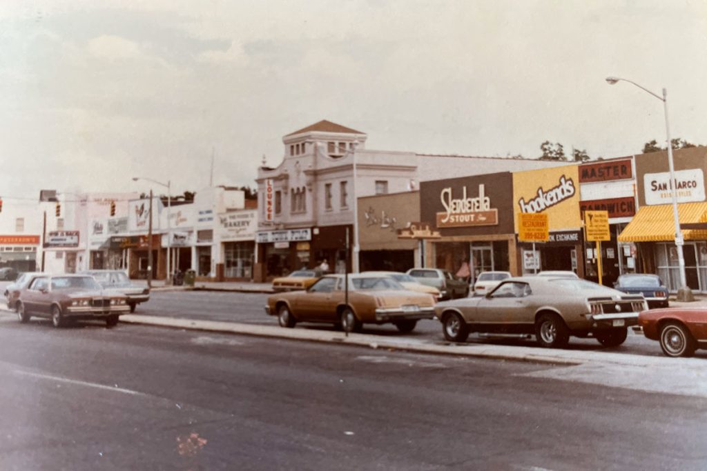 San Marco Boulevard storefronts