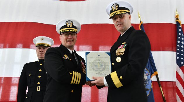 deWindt Assumes Command
