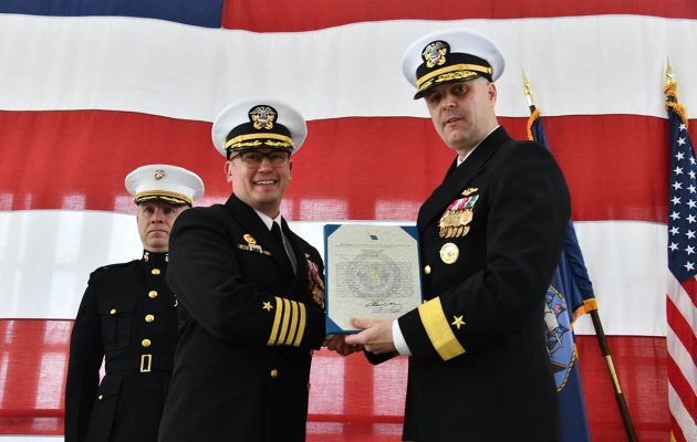 deWindt Assumes Command