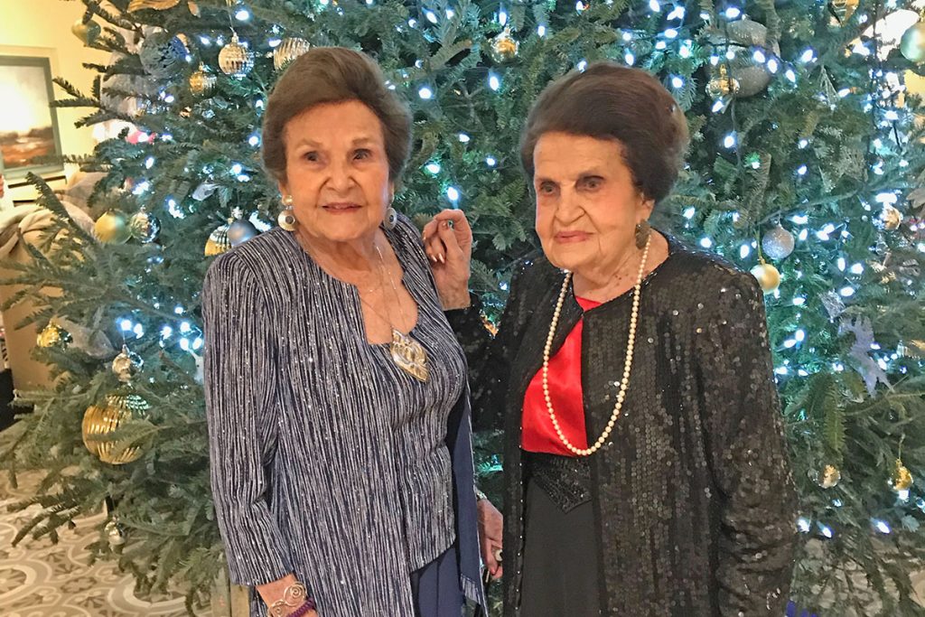 Eunice Harris with her sister, Sara Ellis James.