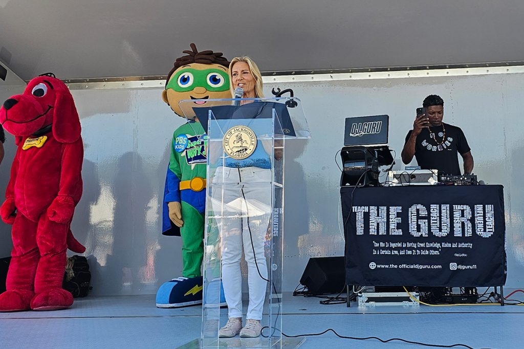 Mayor Donna Deegan speaks at ‘Adventure Awaits: River City Readers Summer Kick-off at Ed Austin Regional Park.