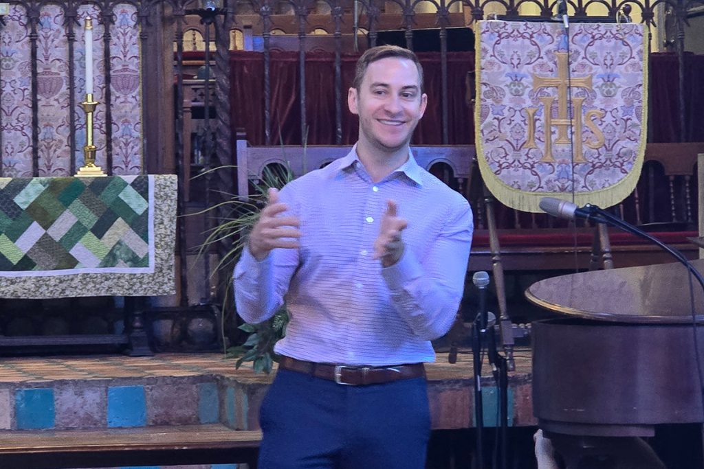City Councilmember Jimmy Peluso updates residents on efforts to address crime and blight in the Park and King area.
