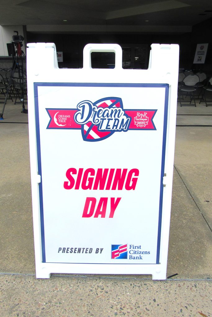 Signing Day sign